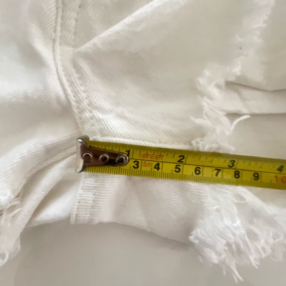 Levi’s 501 High-Rise White Denim Shorts - Picture 12 of 12